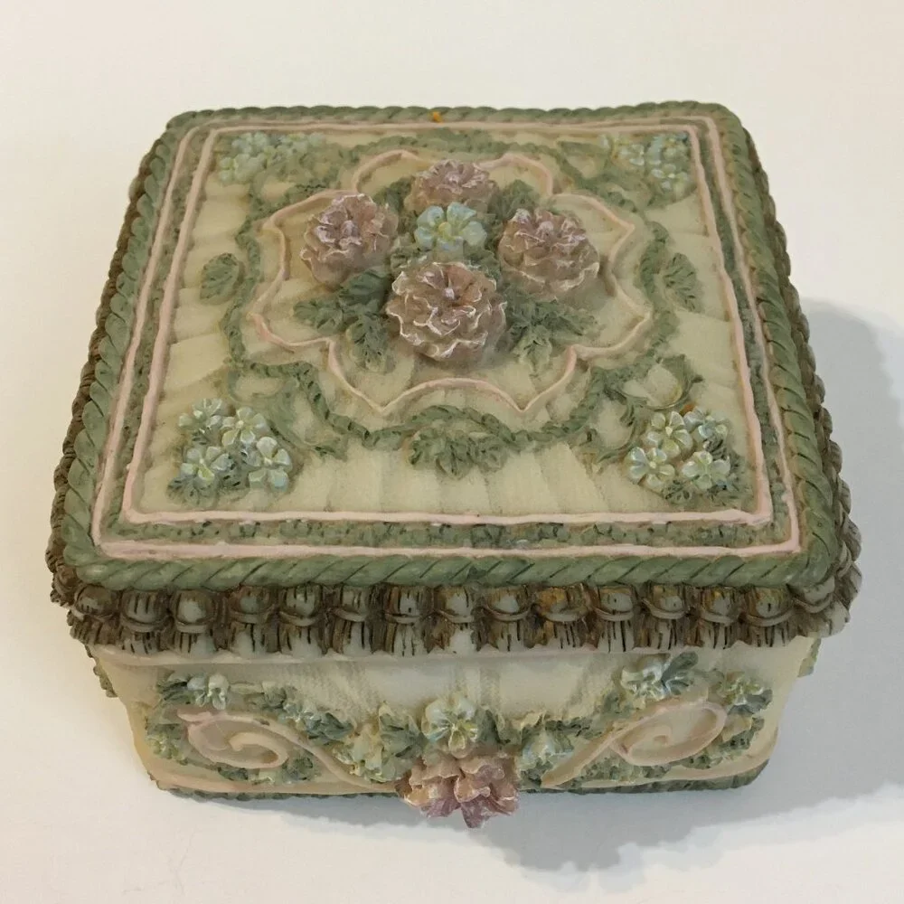 Floral Trinket Jewelry Box Holder Hand Painted Resin Flowers Vines Leaf Vintage